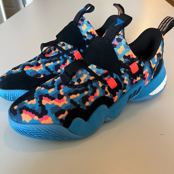 Adidas sneakers size US 10 used once, like new - Picture 4 of 9